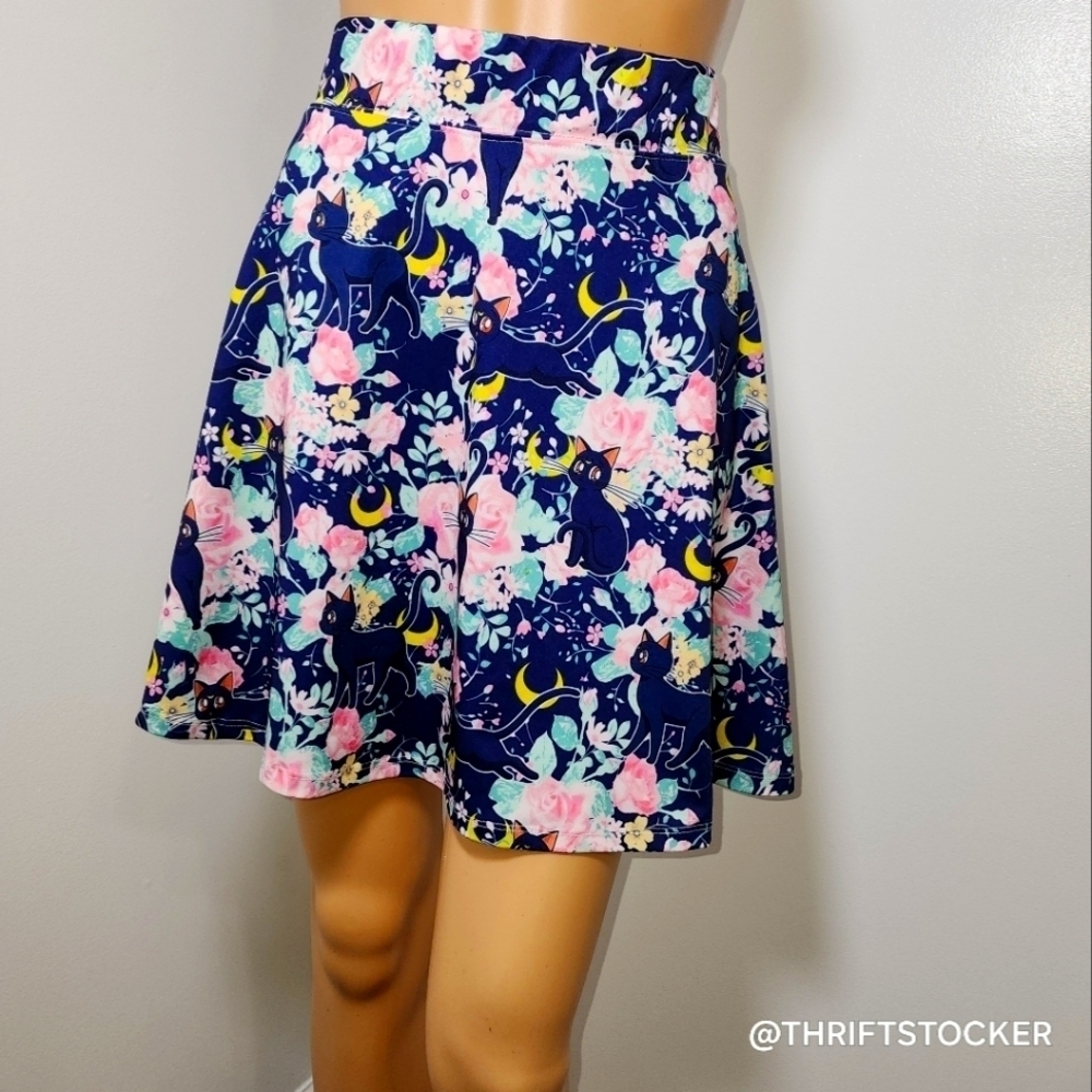 Sailor Moon printed skirt size L